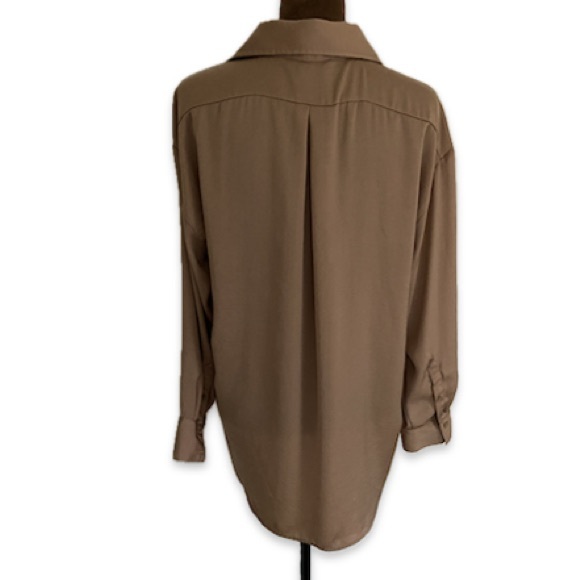 Banana Republic Gold Button Down Blouse Petite Small - Picture 4 of 6